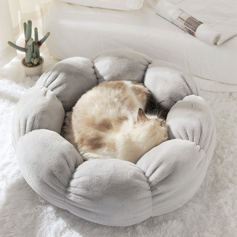 Cloud-style nest bed